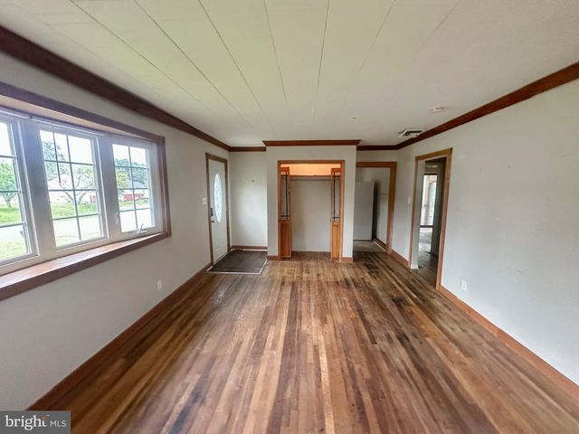 31 TRILBY AVE, Westville, NJ 08093