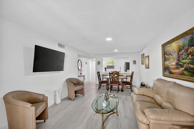 2615 NE 3rd Court 1060, Boynton Beach, FL 33435