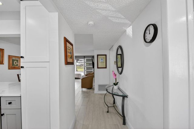 2615 NE 3rd Court 1060, Boynton Beach, FL 33435