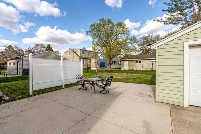 203 16th Street SE, Austin, MN 55912