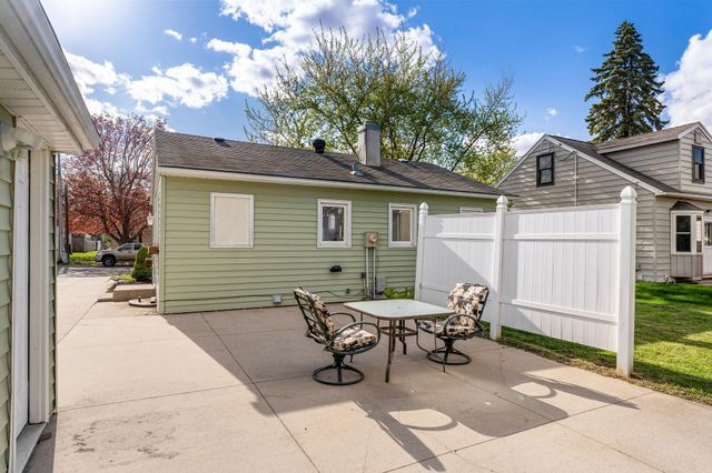 203 16th Street SE, Austin, MN 55912