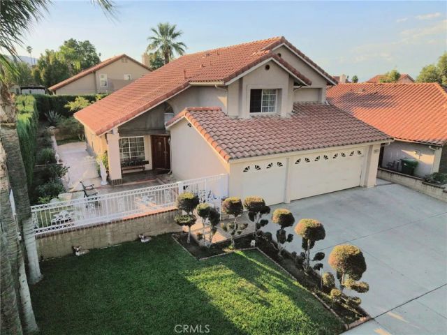 2208 Coachman Circle, Corona, CA 92881