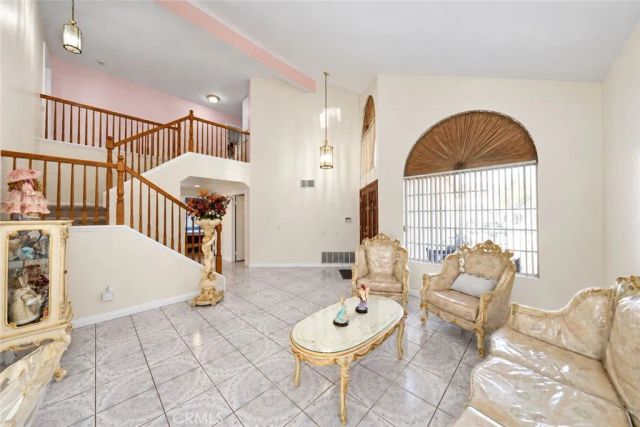 2208 Coachman Circle, Corona, CA 92881