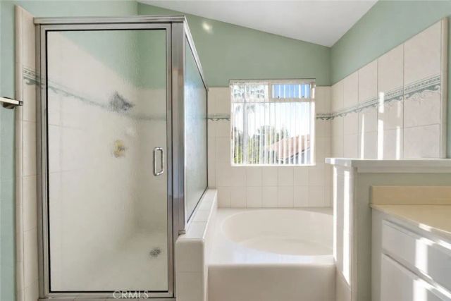 2208 Coachman Circle, Corona, CA 92881