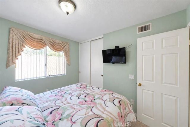 2208 Coachman Circle, Corona, CA 92881