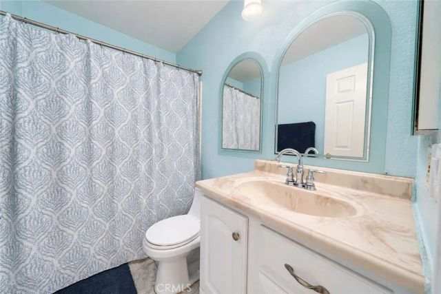 2208 Coachman Circle, Corona, CA 92881