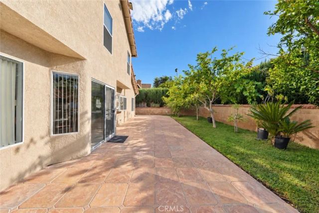 2208 Coachman Circle, Corona, CA 92881