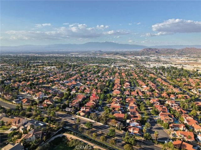 2208 Coachman Circle, Corona, CA 92881