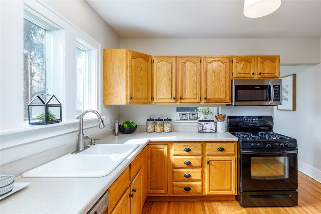 2218 Storm Street, Ames, IA 50014