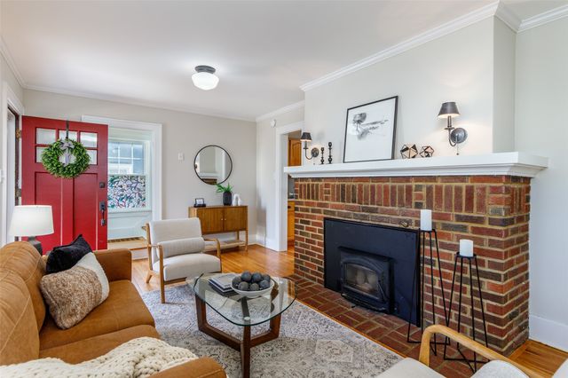 2218 Storm Street, Ames, IA 50014