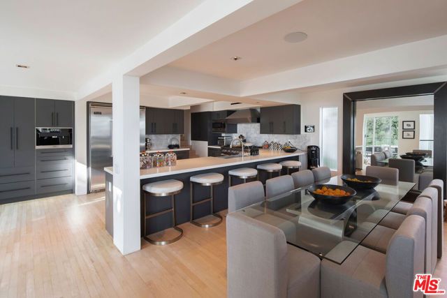9340 Readcrest Drive, Beverly Hills, CA 90210