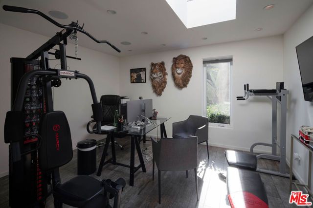 9340 Readcrest Drive, Beverly Hills, CA 90210