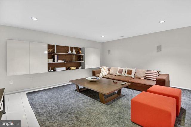 130 LAKE ST, Gaithersburg, MD 20878