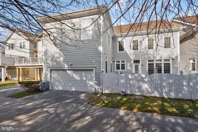 130 LAKE ST, Gaithersburg, MD 20878