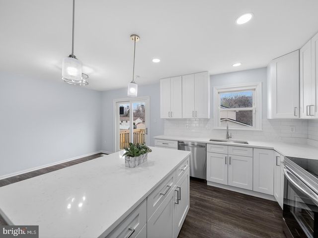 201 ROYAL OAK CIR, Hyattsville, MD 20785