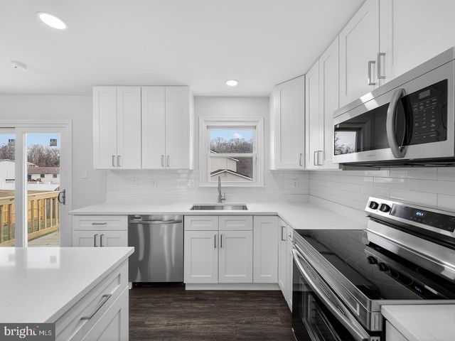 201 ROYAL OAK CIR, Hyattsville, MD 20785