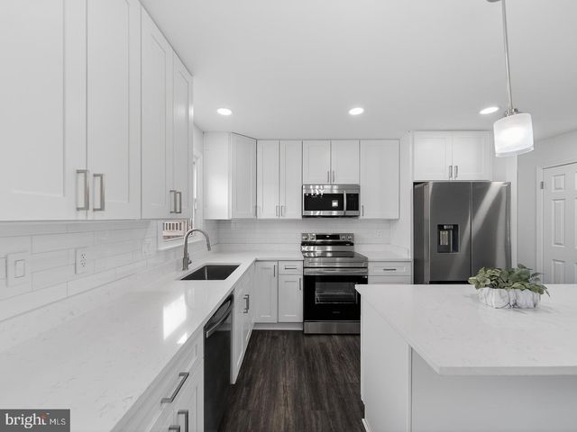 201 ROYAL OAK CIR, Hyattsville, MD 20785