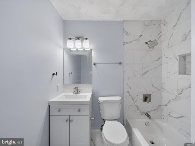 201 ROYAL OAK CIR, Hyattsville, MD 20785