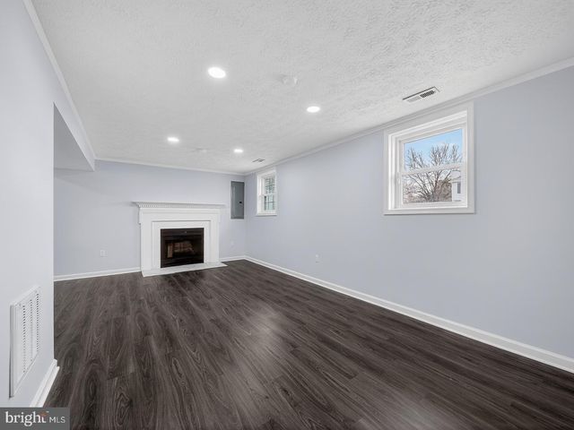 201 ROYAL OAK CIR, Hyattsville, MD 20785