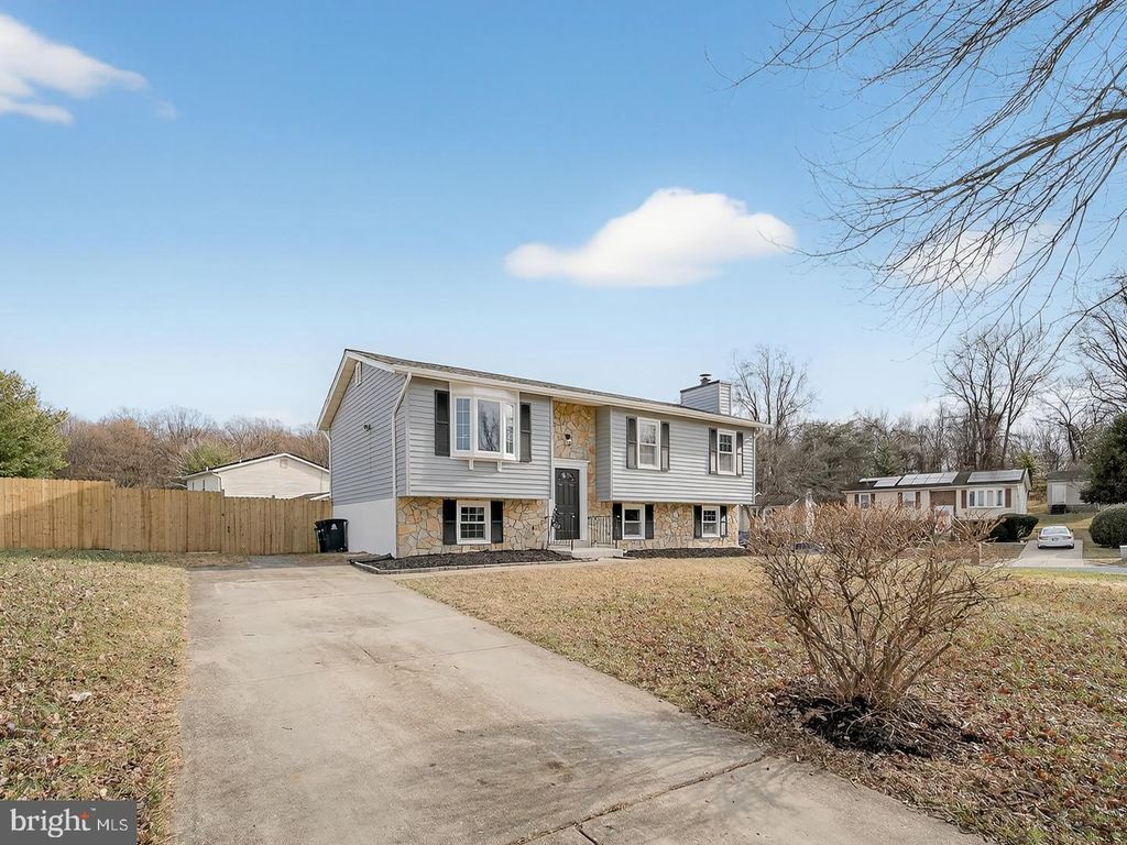 201 ROYAL OAK CIR, Hyattsville, MD 20785