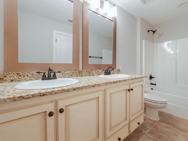 8052 Burgundy Circle 79, Chattanooga, TN 37421