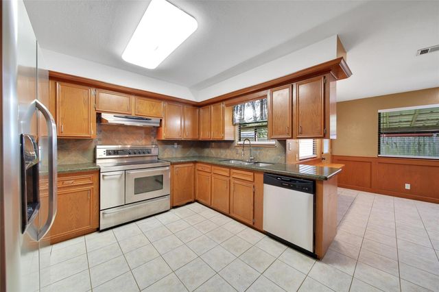 26563 Lazy Lane, Magnolia, TX 77355