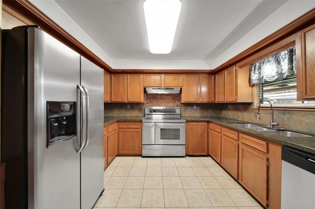 26563 Lazy Lane, Magnolia, TX 77355