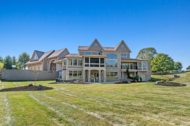 2424 Royal Castle Way, Union, KY 41091