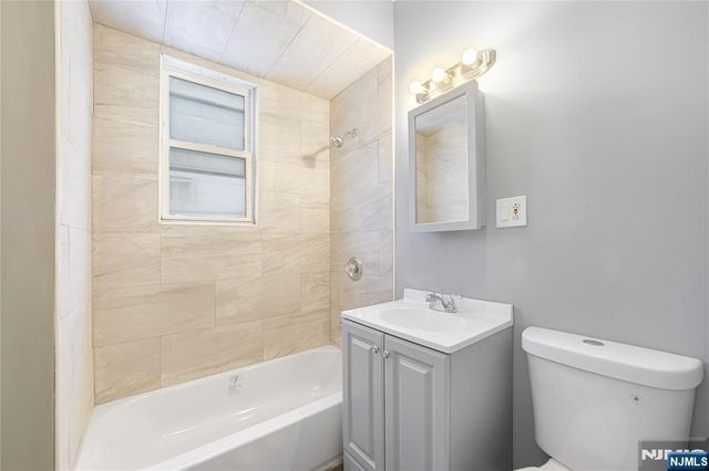 36 Cortland Street, Newark, NJ 07105