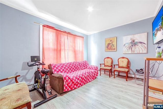 36 Cortland Street, Newark, NJ 07105