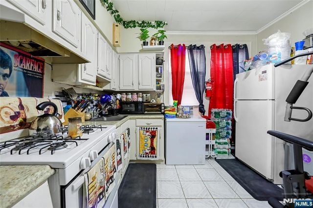 36 Cortland Street, Newark, NJ 07105