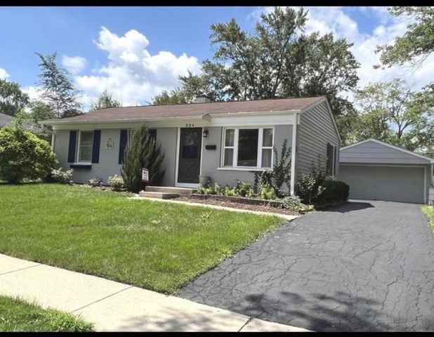 324 Hiawatha Drive, Buffalo Grove, IL 60089