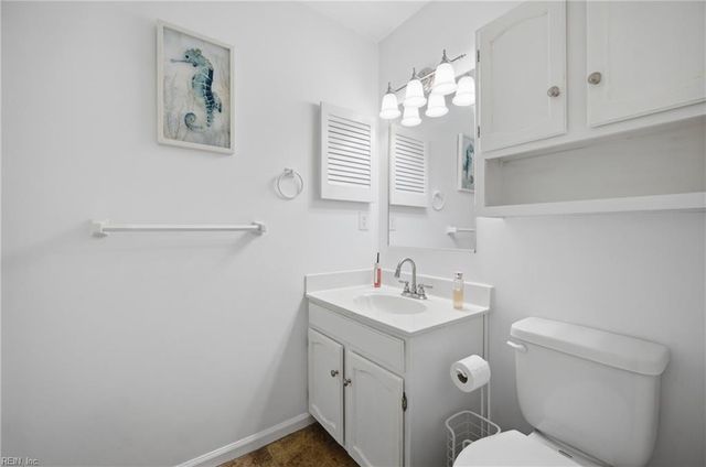 415 Harbour Pt Apt 306, Virginia Beach, VA 23451