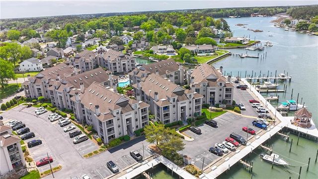 415 Harbour Pt Apt 306, Virginia Beach, VA 23451