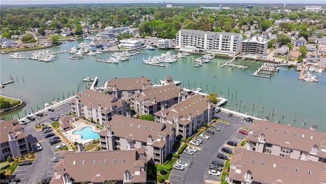 415 Harbour Pt Apt 306, Virginia Beach, VA 23451