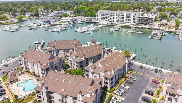 415 Harbour Pt Apt 306, Virginia Beach, VA 23451