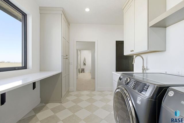 7312 Agate Cir Circle, Sioux Falls, SD 57110