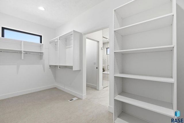 7312 Agate Cir Circle, Sioux Falls, SD 57110