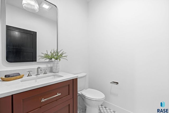 7312 Agate Cir Circle, Sioux Falls, SD 57110