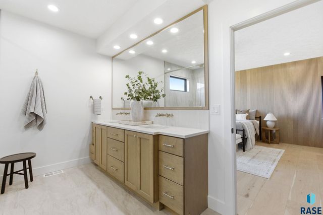 7312 Agate Cir Circle, Sioux Falls, SD 57110