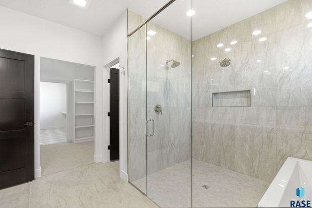 7312 Agate Cir Circle, Sioux Falls, SD 57110