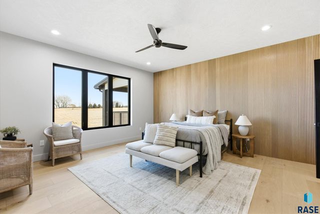 7312 Agate Cir Circle, Sioux Falls, SD 57110