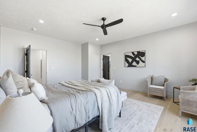 7312 Agate Cir Circle, Sioux Falls, SD 57110