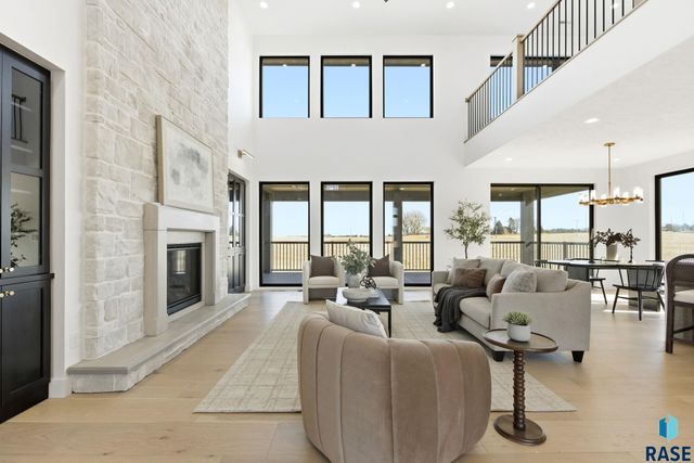 7312 Agate Cir Circle, Sioux Falls, SD 57110