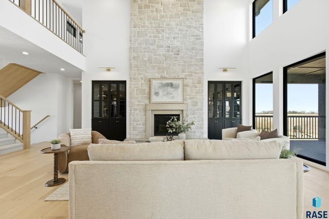 7312 Agate Cir Circle, Sioux Falls, SD 57110