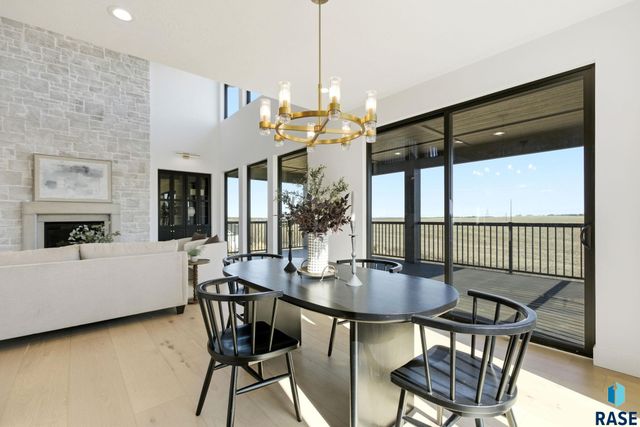 7312 Agate Cir Circle, Sioux Falls, SD 57110