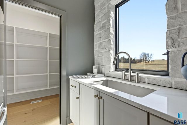 7312 Agate Cir Circle, Sioux Falls, SD 57110