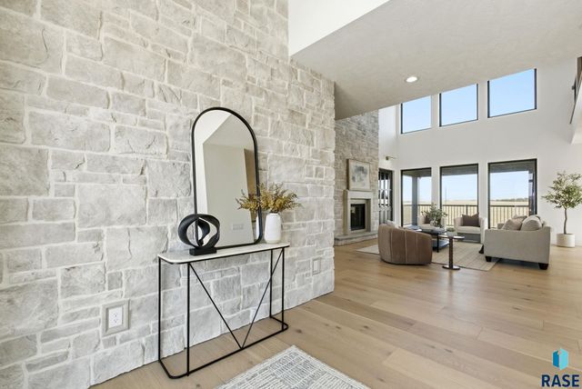 7312 Agate Cir Circle, Sioux Falls, SD 57110