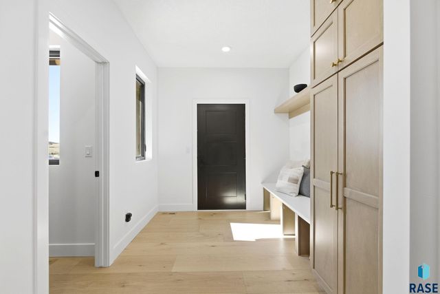 7312 Agate Cir Circle, Sioux Falls, SD 57110