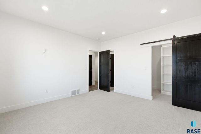 7312 Agate Cir Circle, Sioux Falls, SD 57110